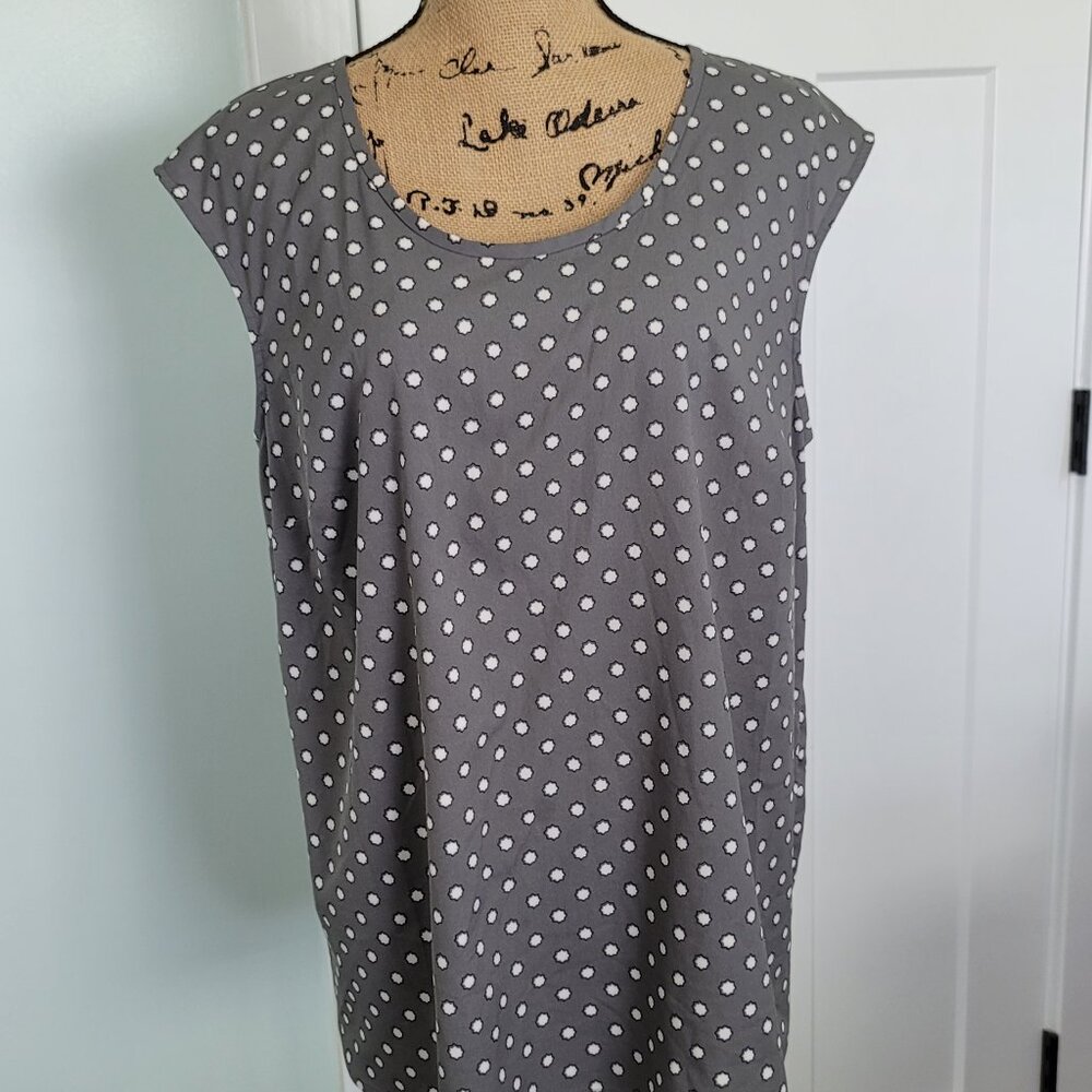 Merona Grey Polyester Sleeveless Blouse XXL , Pre-owned Nice Condition!